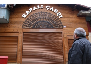 Elazığ’da 92 Yıllık Kapalı Çarşı İlk Defa Kapandı