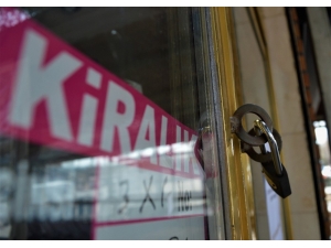 Memleketine Dönen Üniversite Öğrencilerinden Ev Sahiplerine "Kira Almayın" Çağrısı