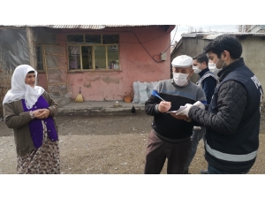 Polis, Yakacağı Biten Yaşlı Çifte Odun Götürdü