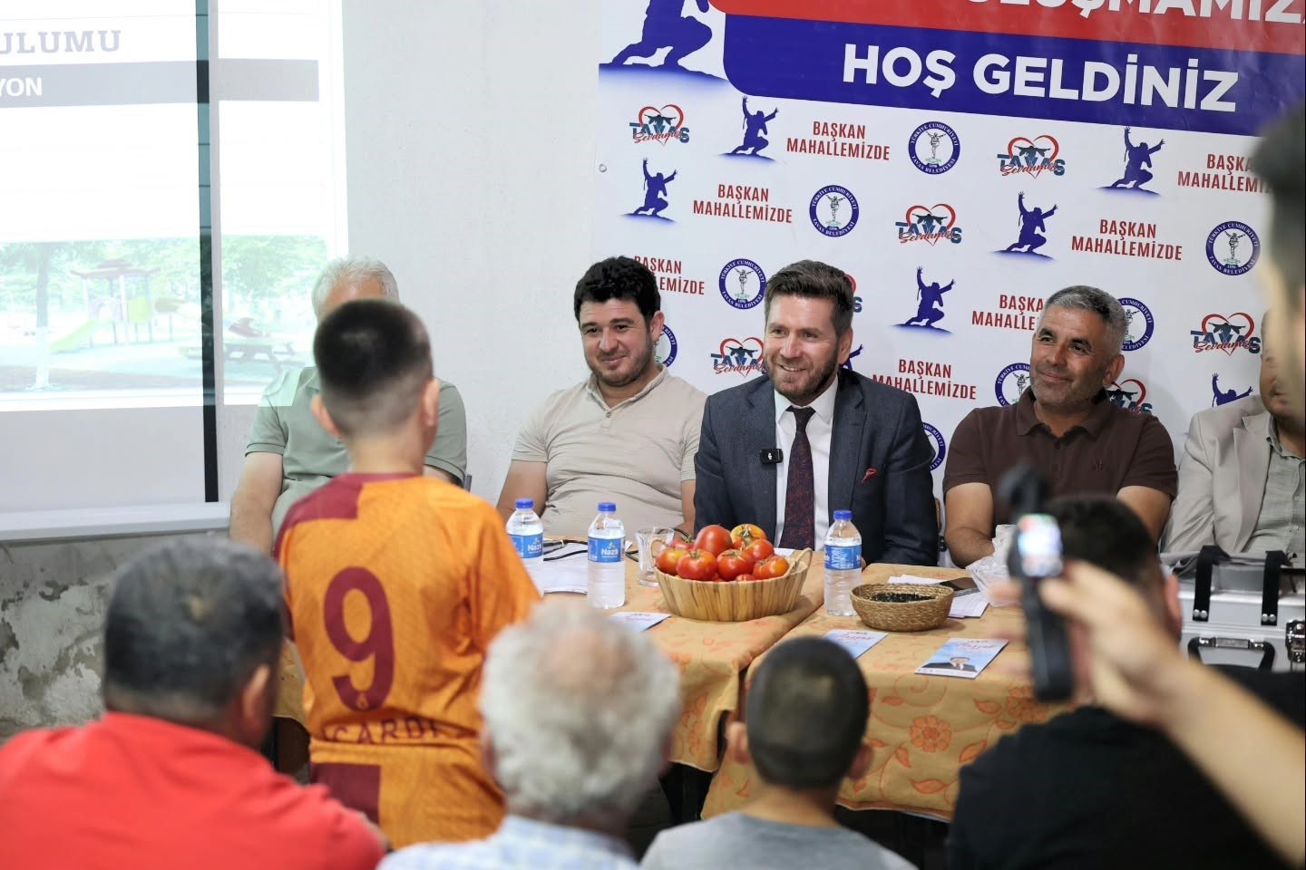 tavas-ta-yorga-mahallesi-nin-ihtiyaclari-masaya-yatirildi