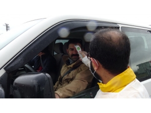 Gercüş’te Sürücü Ve Yolcuların Ateşleri Ölçüldü