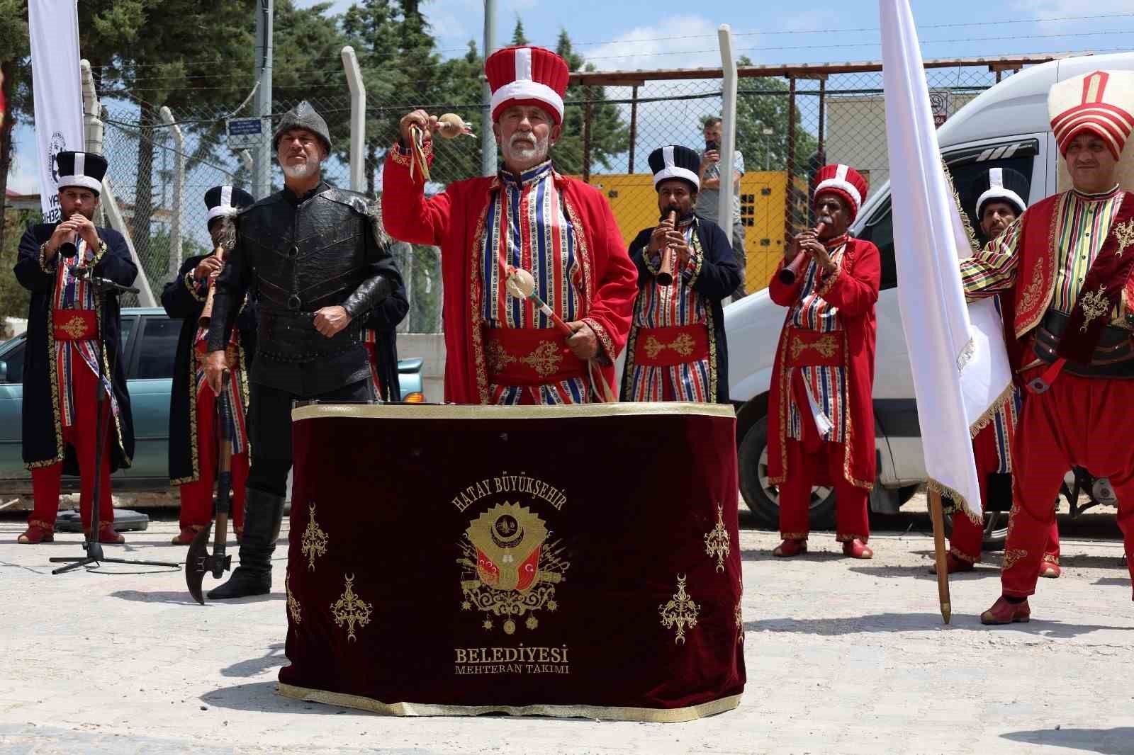 hbb-mehterani-ecdadin-izinde-programiyla-yayladagi-nda-vatandaslarla-bulustu