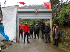 Bu Köy Halkı Kendi Karantinasını Kendi Oluşturdu