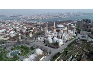 Tarihi Sultanahmet Meydanı Tarihin En Sakin Günlerini Geçiriyor