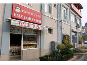 Körfez’de Ekmekler Paylaşılıyor