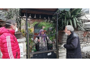 Başkan Şahin Yaşlıları Ziyaret Edip Dualarını Aldı