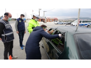 Uşak Giriş Ve Çıkışları Polis Tarafından Kontrol Altında