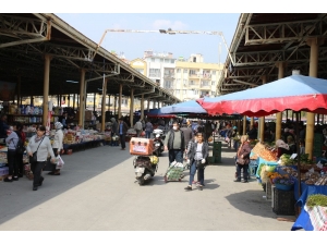 Söke Belediyesi Pazarcılardan İşgaliye Bedeli Almayacak