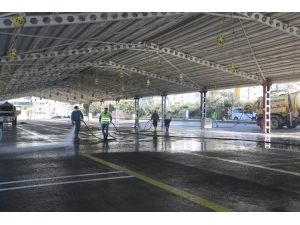 Erdemli’de Pazar Yerleri Dezenfekte Edildi