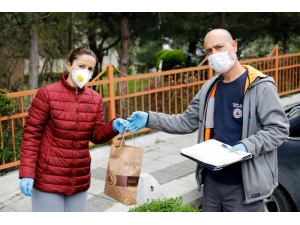 Kağıthane Belediyesi Sokak Hayvanlarını Unutmadı