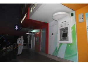 Çayırova’da Dezenfekte Çalışmaları Sürüyor