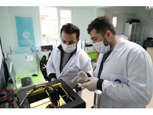 Bilgievleri, 3 Boyutlu Yazıcılarla Yüz Maskesi Üretiyor