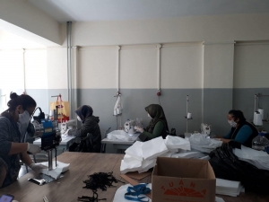 Halk Eğitim Merkezi Maske Üretimine Başladı-