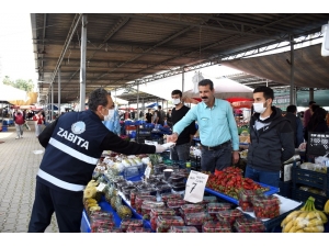 Kemer Pazarlarında Maske Dağıtıldı