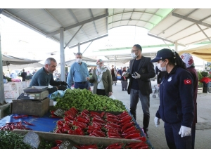 Toroslar Zabıtasından Pazar Esnafına 3 Metre Uyarısı