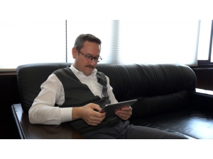 Başkan Kartoğlu’ndan Dijital Okuma Çağrısı