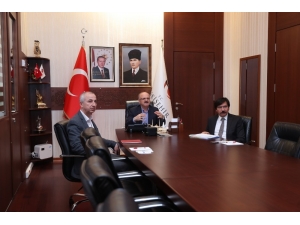 Vali Çakacak Kaymakamlarla Video Konferansla Korona Virüs Tedbirlerini Görüştü