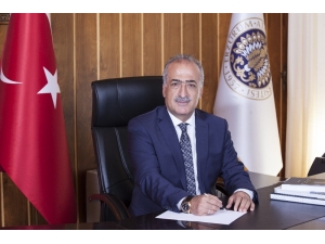 Rektör Çomaklı’dan ’Biz Bize Yeteriz Türkiyem’ Kampanyasına Destek