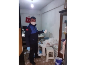 Kaçak Maske Üretimi Yapan İşyeri Mühürlendi