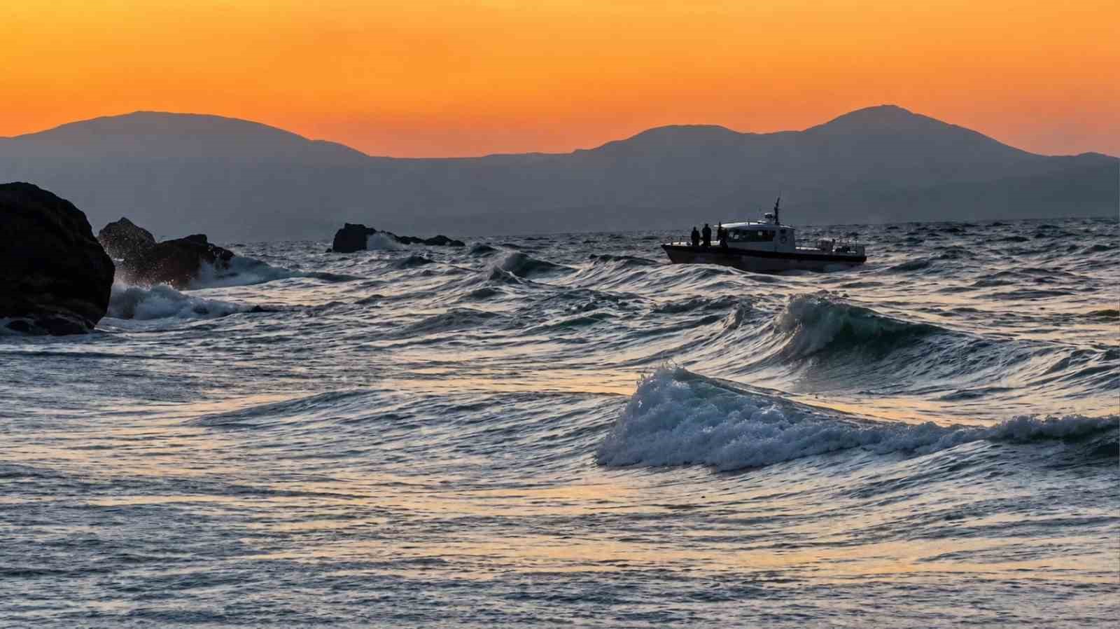 dutliman-da-zipkinla-balik-avlarken-yaralandi-ekipler-kurtardi