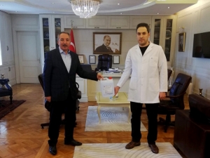 Aiçü’de El Dezenfektanı Üretimi Yapıldı