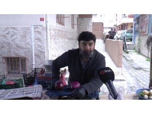 Pazarcının Lahana Maskeli Korona Virüs Önlemi Gülümsetti