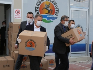 Başkan Deveci: “Komşusu Açken Tok Yatan Bizden Değildir”