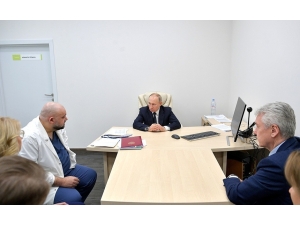 Putin’e Eşlik Eden Başhekimde Korona Virüs Tespit Edildi