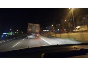 Patlayan Tekerle Tehlikeli Yolculuk