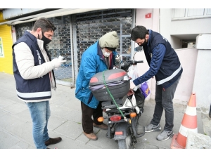 65 Yaşındaki Kamil Çakmakçı, Kuşları İçin Canını Hiçe Saydı