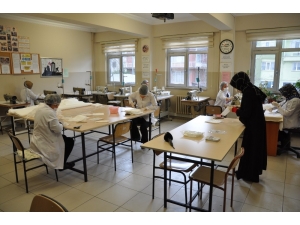 Halk Eğitimi Merkezi’nden, Kamu Çalışanlarına Maske Desteği