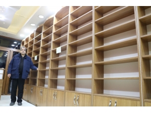 1 Ayda Satacağı Kolonyayı 2 Günde Sattı, Raflar Boş Kaldı