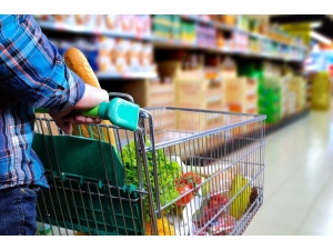 Gaziemir’de Dar Gelirlilere Sosyal Market Üzerinden Gıda Desteği