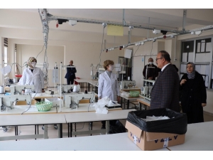 Meslek Liselerinde Maske Üretimi Başladı