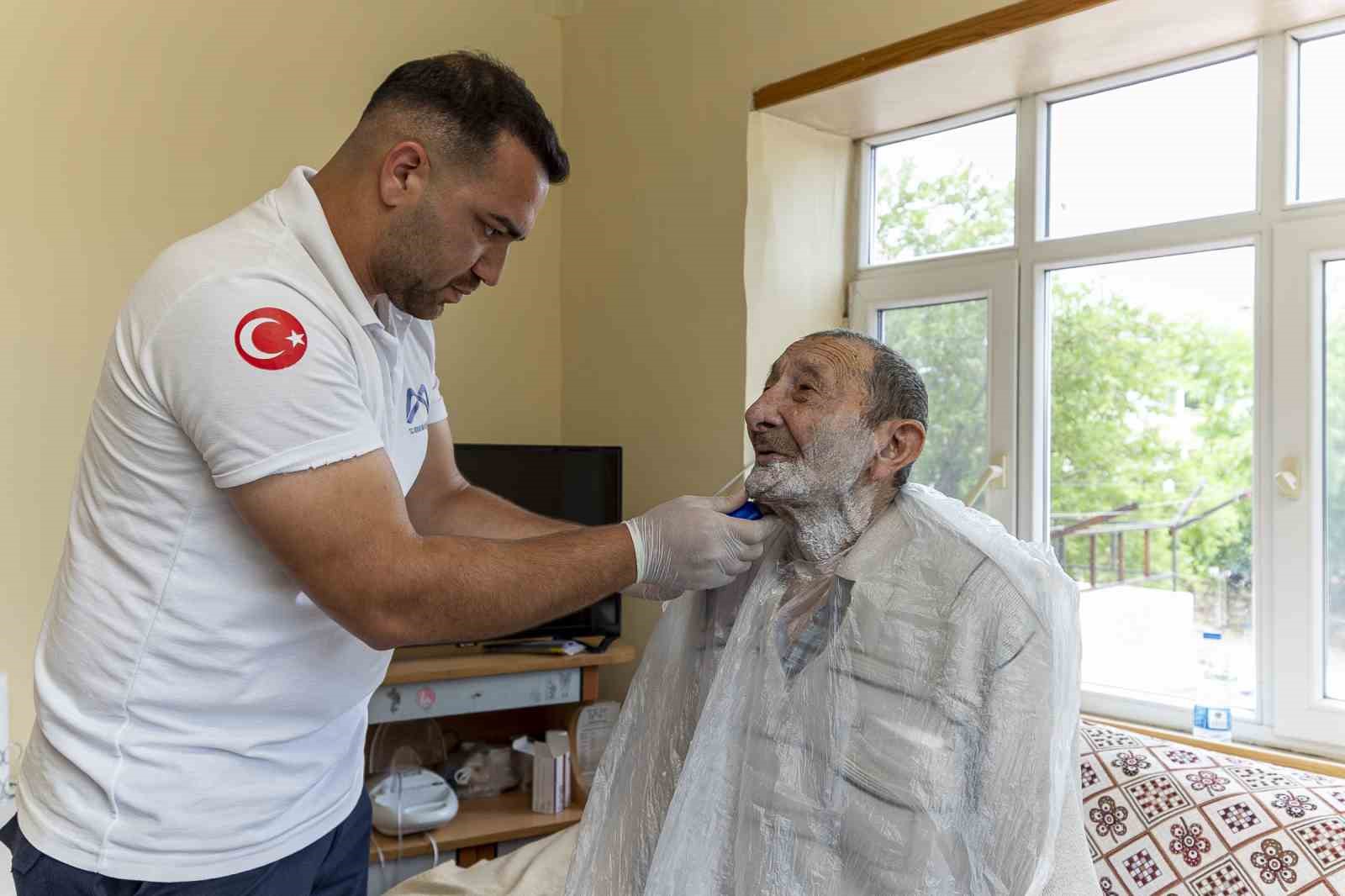 mersin-de-evde-saglik-hizmetiyle-hayatlar-kolaylasiyor
