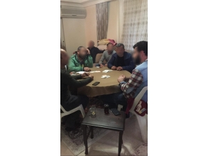 Alanya’da Kumarhaneye Çevrilmiş Eve Baskın: 6 Gözaltı