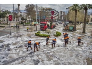 Denizli, Sabun Köpükleriyle Beyaza Büründü