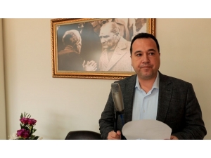 Akhisar Belediyesinden Şarkılı ’Evde Kal’ Çağrısı