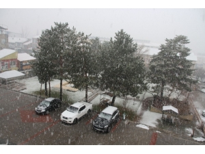 Nisan Ayında Kar Sürprizi