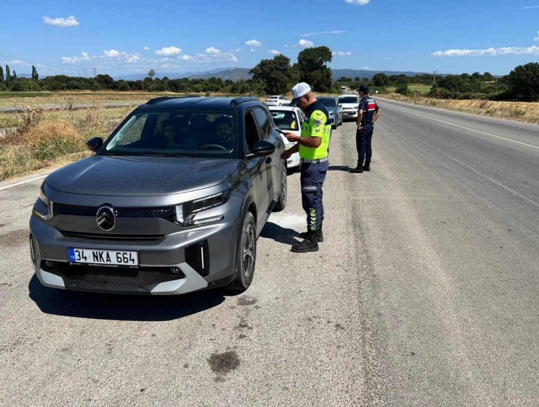 canakkale-de-jandarma-ekiplerince-trafik-denetimi