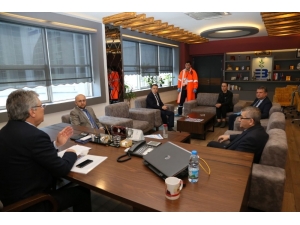 Edremit’te Sağlık Çalışanlarına Yıldızlı Oteller Ücretsiz Tahsis Edildi