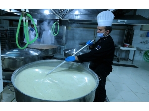 Gönül Sofrasında Herkese Yer Var