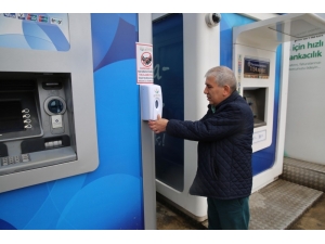 Altınordu’da Atm’lere Dezenfektan