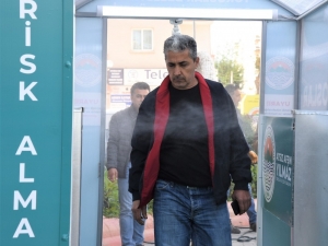 Belediyeden Dezenfeksiyon Tüneli