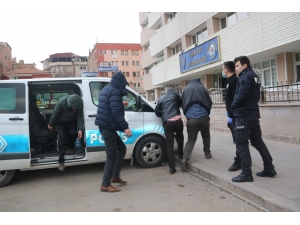 Dernek Lokalini Kahvehaneye Çevirip ’Korona’ Yasağını Deldiler