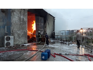 Mobilya Mağazasında Büyük Yangın