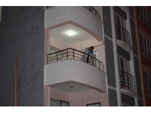 Malatya’da Balkondan Düşen Şahıs Ağır Yaralandı