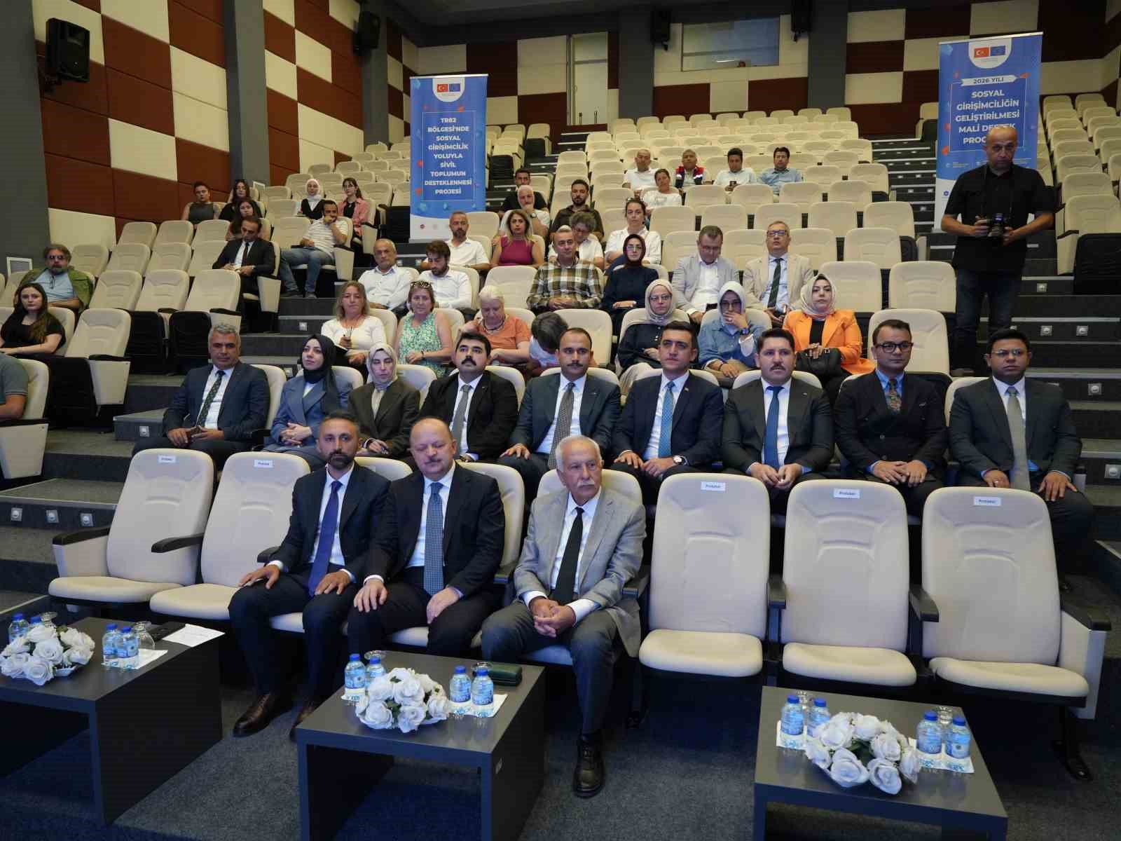 kuzka-sosyal-girisimcilik-mali-destek-programi-ni-kastamonu-da-tanitti