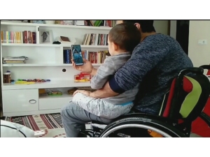 Minik Muhammed’den Özlediği Sağlıkçı Annesine “Ne Olur Gel” Israrı