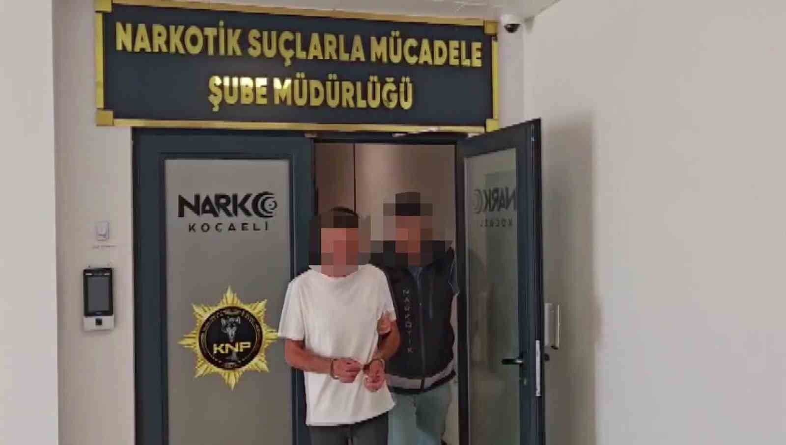 firinin-alt-bolumunden-uyusturucu-ve-65-bin-lira-cikti